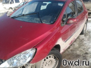 Битый автомобиль Peugeot 307