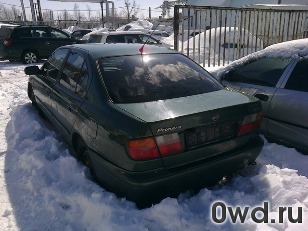 Битый автомобиль Nissan Primera